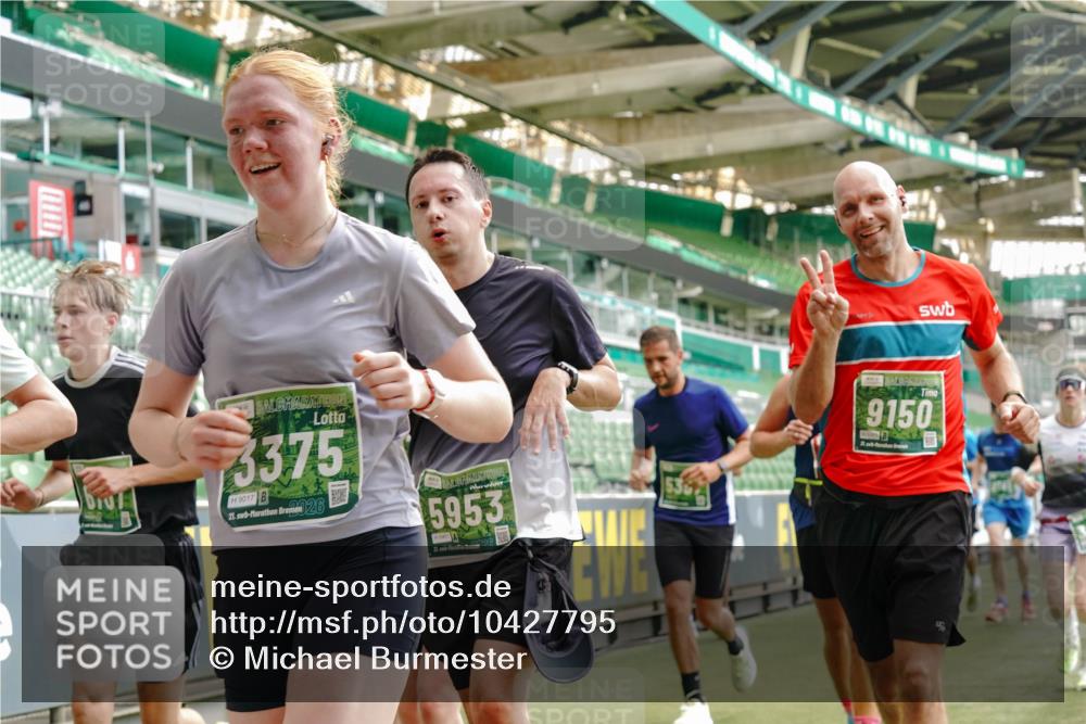 13.09.2026 - 21. swb-Marathon Bremen Michael Burmester http://msf.ph/oto/10427795 13.09.2026 13:02:42 Laufen im Stadion 150, 282, 531, 596, 722, 762, 930, 936, 940, 946, 1006, 1014, 1067, 1163, 1250, 1436, 1448, 1458, 1460, 1582, 1611, 1896, 2033, 2047, 2062, 2276, 2292, 2345, 2364, 2378, 2421, 2434, 2513, 2625, 2638, 2666, 2668, 2779, 2900, 2934, 2987, 3013, 3044, 3114, 3135, 3163, 3164, 3187, 3248, 3258, 3294, 3334, 3360, 3372, 3374, 3392, 3460, 3496, 3510, 3526, 3527, 3576, 3585, 3597, 3603, 3667, 3721, 3806, 3846, 3852, 3859, 3893, 3938, 3970, 3983, 4000, 4077, 4133, 4506, 4558 meine-sportfotos.de