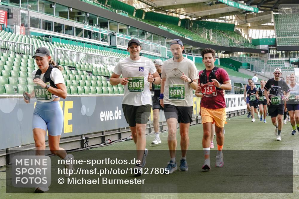 13.09.2026 - 21. swb-Marathon Bremen Michael Burmester http://msf.ph/oto/10427805 13.09.2026 13:25:58 Laufen im Stadion 202, 213, 294, 390, 505, 530, 543, 645, 723, 815, 818, 833, 966, 1077, 1283, 1410, 1443, 1459, 1473, 1487, 1491, 1504, 1515, 1530, 1561, 1618, 1744, 1828, 1830, 1953, 2058, 2059, 2211, 2267, 2271, 2273, 2298, 2308, 2354, 2382, 2384, 2428, 2497, 2506, 2508, 2554, 2558, 2576, 2582, 2591, 2592, 2644, 2656, 2675, 2752, 2762, 2817, 2833, 2878, 2896, 2965, 2970, 2981, 3005, 3047, 3062, 3084, 3097, 3142, 3172, 3211, 3259, 3306, 3329, 3359, 3390, 3433, 3629 meine-sportfotos.de