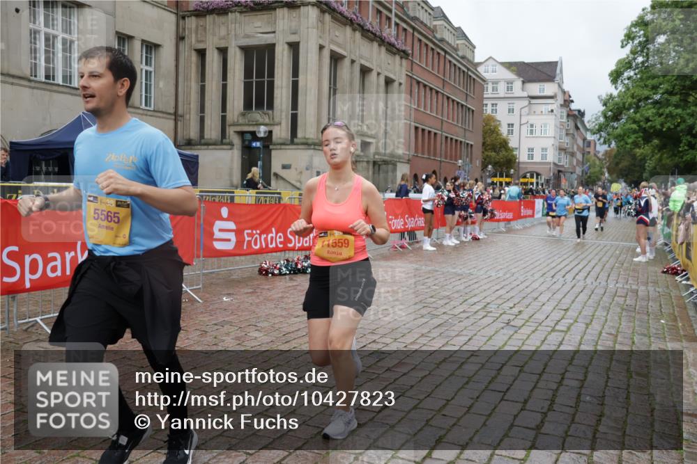 13.09.2026 - Kiel Lauf Yannick Fuchs http://msf.ph/oto/10427823 13.09.2026 11:07:14 Ziel 102, 583, 1294, 2305, 3004, 5527, 5561, 5901, 6265, 6726, 6734, 9125, 10762, 10977, 11481, 12412, 1294, 1894, 2041, 3213, 3401, 4683, 4945, 5527, 5565, 6541, 6931, 7145, 7329, 7741, 8029, 8704, 8822, 8911, 9218, 9467, 9729, 10591, 11559, 733, 885, 1344, 1587, 1601, 2905, 4214, 5123, 5138, 5542, 6380, 7625, 9064, 10924, 11443, 12184, 3712, 4312, 4421, 5565, 7008, 7664, 8704, 9022, 9830, 11559, 12188 meine-sportfotos.de