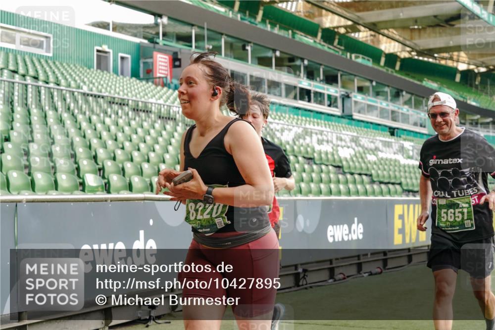 13.09.2026 - 21. swb-Marathon Bremen Michael Burmester http://msf.ph/oto/10427895 13.09.2026 13:26:01 Laufen im Stadion 202, 213, 294, 390, 505, 530, 543, 645, 815, 818, 833, 966, 1077, 1283, 1410, 1443, 1459, 1473, 1487, 1491, 1504, 1515, 1530, 1561, 1618, 1744, 1828, 1830, 1953, 2058, 2059, 2267, 2271, 2273, 2298, 2308, 2309, 2354, 2382, 2384, 2428, 2497, 2506, 2508, 2554, 2558, 2576, 2582, 2591, 2592, 2644, 2656, 2675, 2752, 2762, 2817, 2833, 2878, 2896, 2965, 2970, 2981, 3005, 3047, 3062, 3084, 3097, 3142, 3172, 3211, 3259, 3306, 3329, 3359, 3390, 3433, 3629 meine-sportfotos.de