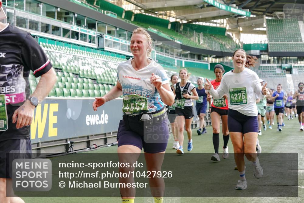 13.09.2026 - 21. swb-Marathon Bremen Michael Burmester http://msf.ph/oto/10427926 13.09.2026 13:26:02 Laufen im Stadion 202, 213, 294, 390, 505, 530, 543, 645, 815, 818, 833, 966, 1077, 1283, 1410, 1443, 1459, 1473, 1487, 1491, 1504, 1515, 1530, 1561, 1618, 1744, 1828, 1830, 1953, 2058, 2059, 2267, 2271, 2273, 2298, 2308, 2309, 2354, 2382, 2384, 2428, 2497, 2506, 2508, 2554, 2558, 2576, 2582, 2591, 2592, 2644, 2656, 2675, 2752, 2762, 2817, 2833, 2878, 2896, 2965, 2970, 2981, 3005, 3047, 3062, 3084, 3097, 3142, 3172, 3211, 3259, 3306, 3329, 3359, 3390, 3433, 3629 meine-sportfotos.de