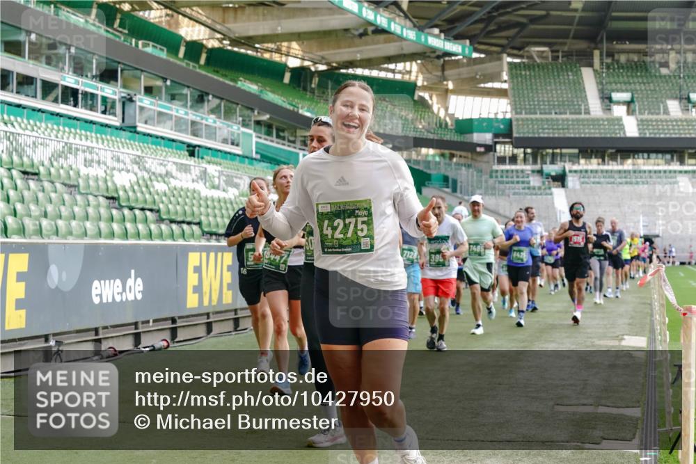 13.09.2026 - 21. swb-Marathon Bremen Michael Burmester http://msf.ph/oto/10427950 13.09.2026 13:26:03 Laufen im Stadion 202, 213, 294, 390, 505, 530, 543, 645, 815, 818, 833, 966, 1077, 1283, 1410, 1443, 1459, 1473, 1487, 1491, 1504, 1515, 1530, 1561, 1618, 1744, 1828, 1830, 1953, 2058, 2059, 2267, 2271, 2273, 2298, 2308, 2309, 2354, 2382, 2384, 2428, 2506, 2508, 2554, 2558, 2576, 2582, 2591, 2592, 2644, 2656, 2675, 2752, 2762, 2817, 2833, 2878, 2896, 2965, 2970, 2981, 3005, 3047, 3062, 3084, 3097, 3142, 3172, 3211, 3259, 3306, 3329, 3359, 3390, 3433, 3629 meine-sportfotos.de