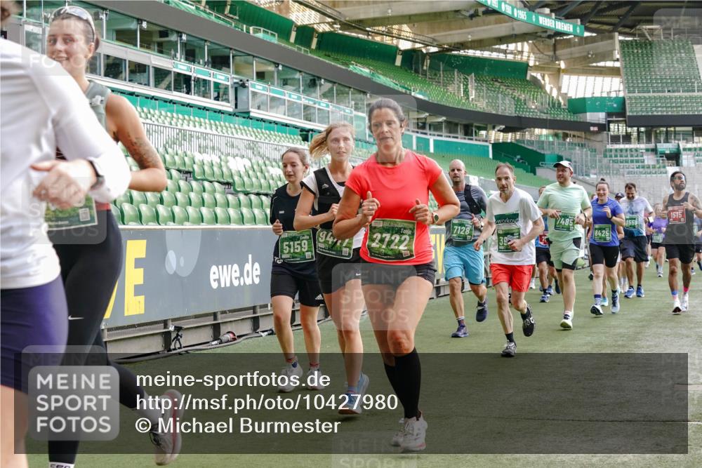 13.09.2026 - 21. swb-Marathon Bremen Michael Burmester http://msf.ph/oto/10427980 13.09.2026 13:26:04 Laufen im Stadion 202, 213, 294, 390, 505, 530, 543, 645, 815, 818, 833, 966, 1077, 1283, 1410, 1443, 1459, 1473, 1487, 1491, 1504, 1515, 1530, 1561, 1618, 1744, 1828, 1830, 1953, 2058, 2059, 2267, 2271, 2273, 2298, 2308, 2309, 2354, 2382, 2384, 2428, 2506, 2508, 2554, 2558, 2576, 2582, 2591, 2592, 2644, 2656, 2675, 2752, 2762, 2817, 2833, 2878, 2896, 2965, 2970, 2981, 3005, 3047, 3062, 3084, 3097, 3142, 3172, 3211, 3259, 3306, 3329, 3359, 3390, 3433, 3629 meine-sportfotos.de