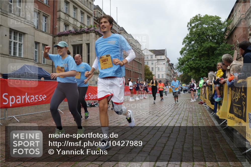 13.09.2026 - Kiel Lauf Yannick Fuchs http://msf.ph/oto/10427989 13.09.2026 11:07:36 Ziel 356, 660, 885, 1344, 1587, 1601, 1637, 2905, 2940, 4983, 5095, 5138, 5139, 5542, 5554, 5638, 6380, 6690, 7625, 9064, 9604, 10873, 11015, 12184, 12267, 12706, 102, 583, 733, 885, 1294, 1344, 1587, 2305, 3004, 3401, 4214, 5123, 5527, 5561, 5901, 6265, 6726, 6734, 7741, 9125, 10591, 10762, 10924, 10977, 11443, 11481, 12184, 12412, 94, 311, 656, 1136, 2136, 3828, 3986, 6086, 6404, 6727, 7035, 9952, 10244, 11407, 12013, 12379, 12730, 1294, 1894, 3401, 4683, 4945, 5527, 6541 meine-sportfotos.de