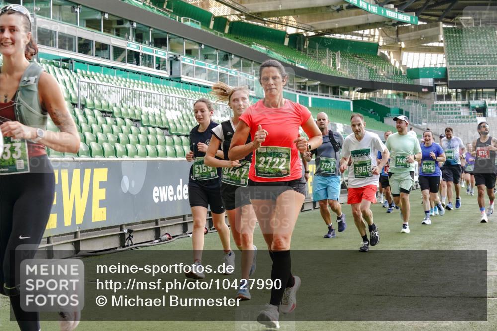 13.09.2026 - 21. swb-Marathon Bremen Michael Burmester http://msf.ph/oto/10427990 13.09.2026 13:26:04 Laufen im Stadion 202, 213, 294, 390, 505, 530, 543, 645, 815, 818, 833, 966, 1077, 1283, 1410, 1443, 1459, 1473, 1487, 1491, 1504, 1515, 1530, 1561, 1618, 1744, 1828, 1830, 1953, 2058, 2059, 2267, 2271, 2273, 2298, 2308, 2309, 2354, 2382, 2384, 2428, 2506, 2508, 2554, 2558, 2576, 2582, 2591, 2592, 2644, 2656, 2675, 2752, 2762, 2817, 2833, 2878, 2896, 2965, 2970, 2981, 3005, 3047, 3062, 3084, 3097, 3142, 3172, 3211, 3259, 3306, 3329, 3359, 3390, 3433, 3629 meine-sportfotos.de