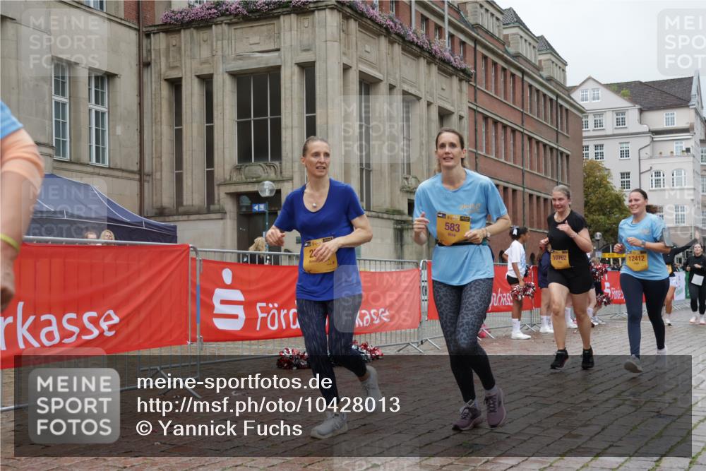 13.09.2026 - Kiel Lauf Yannick Fuchs http://msf.ph/oto/10428013 13.09.2026 11:07:46 Ziel 94, 311, 356, 656, 660, 1136, 1637, 2940, 3986, 4983, 5095, 6086, 6404, 6727, 7035, 9604, 9952, 10244, 10873, 11015, 11407, 12013, 12267, 12730, 102, 583, 660, 733, 885, 1344, 1587, 1601, 1637, 2305, 2905, 4214, 5123, 5138, 5139, 5542, 5554, 5561, 5638, 5901, 6265, 6380, 6690, 6726, 7625, 9064, 9125, 9604, 10762, 10924, 11443, 12184, 12412, 12706, 121, 755, 1951, 2120, 2136, 3397, 3828, 4297, 4949, 5833, 7123, 10702, 12379, 102, 583, 1294, 2305, 3004, 5527, 10762 meine-sportfotos.de