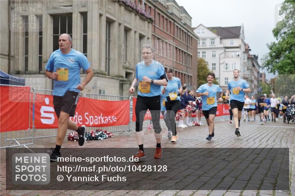 13.09.2026 - Kiel Lauf Yannick Fuchs http://msf.ph/oto/10428128 13.09.2026 11:07:58 Ziel 94, 121, 311, 755, 1951, 2136, 3397, 3828, 4297, 4949, 5833, 6404, 7123, 9952, 10702, 11407, 12013, 12379, 311, 356, 656, 660, 885, 1136, 1344, 1587, 1601, 1637, 2905, 2940, 3986, 4214, 4983, 5095, 5123, 5138, 5139, 5542, 5554, 5638, 6086, 6380, 6690, 6727, 7035, 7625, 9064, 9604, 10244, 10873, 11015, 11407, 12013, 12184, 12267, 12706, 12730, 2120, 6401, 7108, 7254, 8019, 10525, 733, 885, 1344, 1587, 4214, 5123, 5561, 5901, 6726, 9125, 10924, 11443, 12184 meine-sportfotos.de