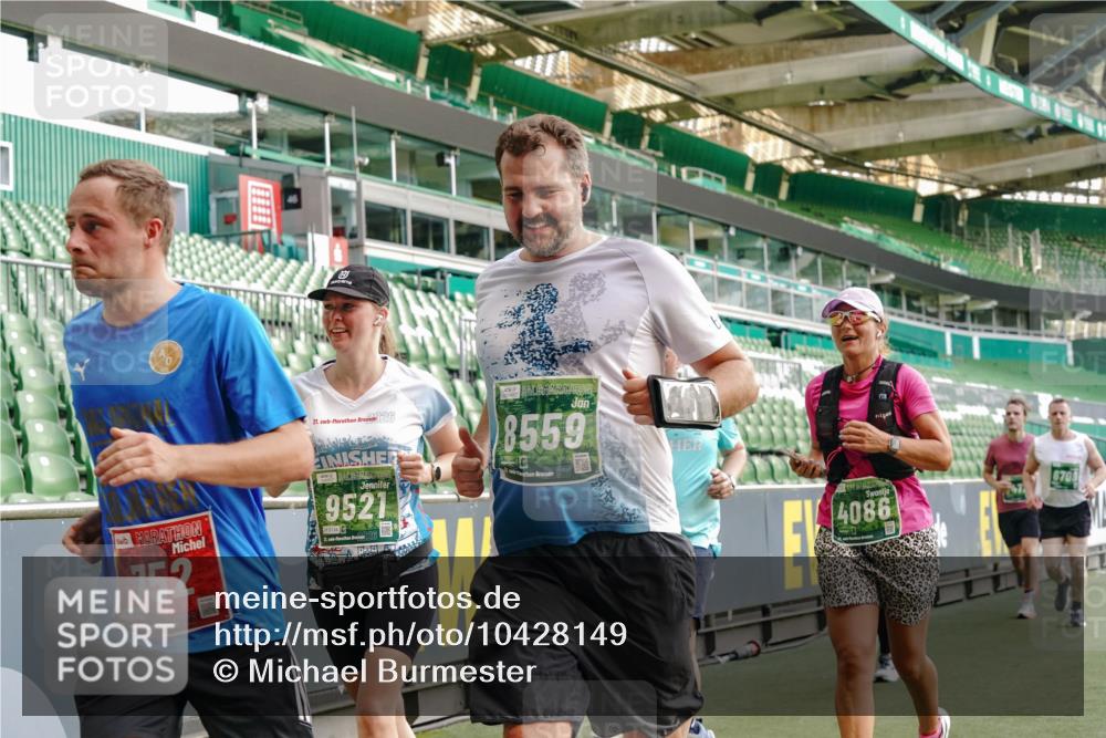 13.09.2026 - 21. swb-Marathon Bremen Michael Burmester http://msf.ph/oto/10428149 13.09.2026 13:26:11 Laufen im Stadion 202, 213, 294, 390, 505, 530, 543, 645, 815, 818, 833, 966, 1077, 1283, 1410, 1443, 1459, 1473, 1487, 1504, 1515, 1530, 1561, 1618, 1700, 1744, 1828, 1830, 1953, 2058, 2059, 2267, 2271, 2273, 2298, 2308, 2309, 2354, 2382, 2384, 2388, 2428, 2506, 2508, 2542, 2554, 2558, 2576, 2582, 2591, 2592, 2656, 2675, 2752, 2762, 2817, 2833, 2878, 2896, 2965, 2970, 2981, 3005, 3047, 3062, 3084, 3097, 3142, 3172, 3211, 3259, 3329, 3359, 3390, 3433, 3540, 3629 meine-sportfotos.de
