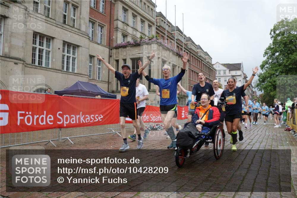 13.09.2026 - Kiel Lauf Yannick Fuchs http://msf.ph/oto/10428209 13.09.2026 11:08:07 Ziel 121, 755, 1951, 2120, 3397, 4297, 4949, 5833, 6401, 7123, 8019, 10702, 94, 311, 356, 656, 660, 1136, 1601, 1637, 2136, 2905, 2940, 3397, 3828, 3986, 4297, 4983, 5095, 5138, 5139, 5542, 5554, 5638, 6086, 6404, 6690, 6727, 7035, 7625, 9064, 9604, 9952, 10244, 10873, 11015, 11407, 12013, 12267, 12379, 12706, 12730, 2235, 3536, 3798, 5856, 6061, 6185, 6360, 7108, 7254, 10525, 885, 1344, 1587, 1601, 2905, 4214, 5123, 5138, 5139, 5542, 5554, 5638, 6380, 6690, 7625, 9064, 12184 meine-sportfotos.de