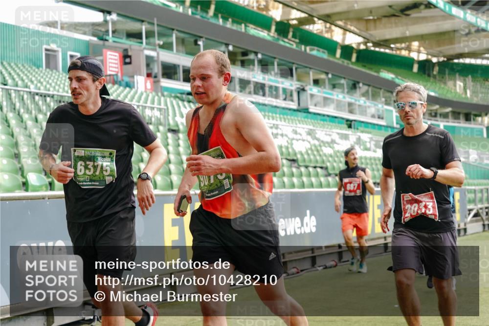 13.09.2026 - 21. swb-Marathon Bremen Michael Burmester http://msf.ph/oto/10428210 13.09.2026 13:02:50 Laufen im Stadion 150, 488, 531, 596, 722, 762, 930, 936, 940, 946, 1006, 1014, 1067, 1163, 1250, 1436, 1458, 1460, 1611, 1771, 1896, 2033, 2047, 2062, 2276, 2292, 2345, 2364, 2378, 2421, 2434, 2513, 2625, 2638, 2666, 2668, 2779, 2900, 2934, 2977, 2987, 3013, 3044, 3114, 3135, 3163, 3164, 3187, 3248, 3258, 3294, 3334, 3360, 3392, 3402, 3460, 3496, 3510, 3527, 3576, 3585, 3597, 3603, 3618, 3667, 3721, 3806, 3846, 3852, 3859, 3893, 3938, 3970, 3983, 4000, 4077, 4133, 4506, 4558 meine-sportfotos.de