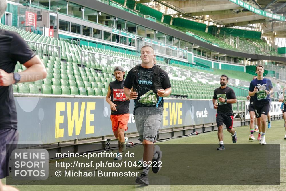 13.09.2026 - 21. swb-Marathon Bremen Michael Burmester http://msf.ph/oto/10428222 13.09.2026 13:02:51 Laufen im Stadion 150, 488, 531, 596, 722, 762, 930, 936, 940, 946, 1006, 1014, 1067, 1163, 1250, 1436, 1458, 1460, 1611, 1771, 1896, 2033, 2047, 2062, 2223, 2276, 2292, 2345, 2364, 2378, 2421, 2434, 2513, 2625, 2638, 2666, 2668, 2779, 2900, 2934, 2977, 2987, 3013, 3044, 3114, 3135, 3163, 3164, 3187, 3248, 3258, 3294, 3334, 3360, 3392, 3402, 3460, 3496, 3510, 3527, 3576, 3585, 3597, 3603, 3618, 3667, 3721, 3806, 3846, 3852, 3859, 3893, 3938, 3970, 3983, 4000, 4077, 4133, 4506, 4558 meine-sportfotos.de