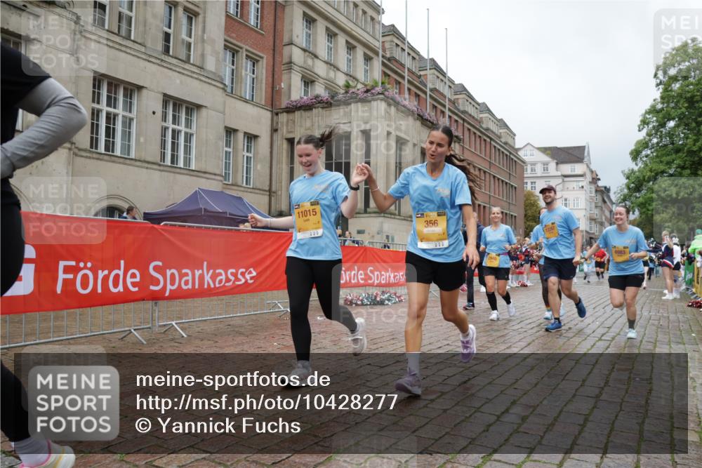 13.09.2026 - Kiel Lauf Yannick Fuchs http://msf.ph/oto/10428277 13.09.2026 11:08:11 Ziel 121, 2120, 4949, 5833, 6401, 7123, 7254, 8019, 10525, 10702, 94, 311, 356, 656, 660, 755, 1136, 1637, 1951, 2136, 2940, 3397, 3828, 3986, 4297, 4983, 5095, 6086, 6404, 6727, 7035, 7123, 9604, 9952, 10244, 10873, 11015, 11407, 12013, 12267, 12379, 12730, 1067, 2235, 3536, 3798, 5418, 5856, 6061, 6185, 6360, 6626, 7108, 7667, 356, 660, 1601, 1637, 2905, 2940, 4983, 5138, 5139, 5542, 5554, 5638, 6380, 6690, 7625, 9064, 9604, 11015, 12267 meine-sportfotos.de