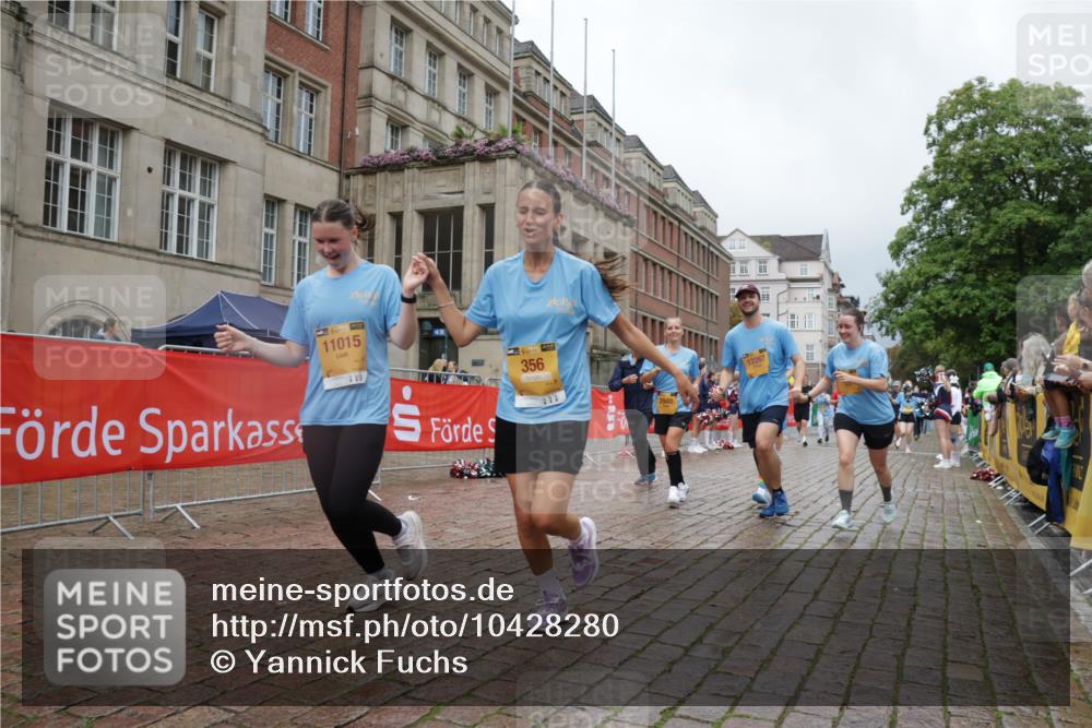 13.09.2026 - Kiel Lauf Yannick Fuchs http://msf.ph/oto/10428280 13.09.2026 11:08:11 Ziel 121, 2120, 4949, 5833, 6401, 7123, 7254, 8019, 10525, 10702, 94, 311, 356, 656, 660, 755, 1136, 1637, 1951, 2136, 2940, 3397, 3828, 3986, 4297, 4983, 5095, 6086, 6404, 6727, 7035, 7123, 9604, 9952, 10244, 10873, 11015, 11407, 12013, 12267, 12379, 12730, 1067, 2235, 3536, 3798, 5418, 5856, 6061, 6185, 6360, 6626, 7108, 7667, 356, 660, 1601, 1637, 2905, 2940, 4983, 5138, 5139, 5542, 5554, 5638, 6380, 6690, 7625, 9064, 9604, 11015, 12267 meine-sportfotos.de