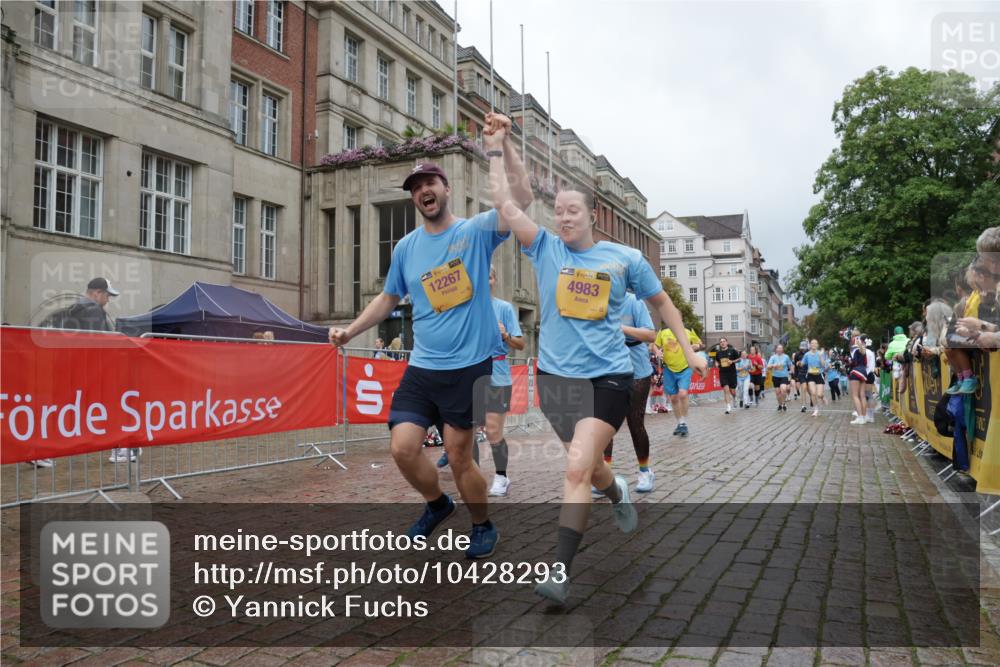 13.09.2026 - Kiel Lauf Yannick Fuchs http://msf.ph/oto/10428293 13.09.2026 11:08:12 Ziel 121, 2120, 4949, 5833, 6401, 7108, 7254, 8019, 10525, 10702, 94, 121, 311, 356, 656, 755, 1136, 1951, 2136, 2940, 3397, 3828, 3986, 4297, 4983, 5095, 6086, 6404, 6727, 7035, 7123, 9952, 10244, 10702, 10873, 11015, 11407, 12013, 12267, 12379, 12730, 1067, 2235, 3536, 3798, 5418, 5856, 6061, 6185, 6360, 6626, 7667, 356, 660, 1601, 1637, 2905, 2940, 4983, 5095, 5138, 5139, 5542, 5554, 5638, 6380, 6690, 7625, 9064, 9604, 10873, 11015, 12267 meine-sportfotos.de