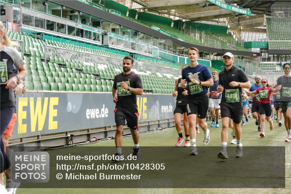 13.09.2026 - 21. swb-Marathon Bremen Michael Burmester http://msf.ph/oto/10428305 13.09.2026 13:02:53 Laufen im Stadion 150, 488, 531, 596, 722, 725, 762, 930, 936, 940, 946, 1006, 1014, 1067, 1163, 1250, 1436, 1458, 1460, 1611, 1771, 1896, 2033, 2047, 2062, 2223, 2276, 2292, 2345, 2364, 2378, 2421, 2434, 2513, 2625, 2638, 2666, 2668, 2779, 2900, 2934, 2977, 2987, 3013, 3044, 3114, 3135, 3163, 3164, 3187, 3248, 3258, 3294, 3334, 3360, 3392, 3402, 3460, 3496, 3510, 3527, 3576, 3585, 3597, 3603, 3618, 3667, 3721, 3806, 3846, 3852, 3859, 3893, 3938, 3970, 3983, 4000, 4077, 4133, 4506, 4558 meine-sportfotos.de