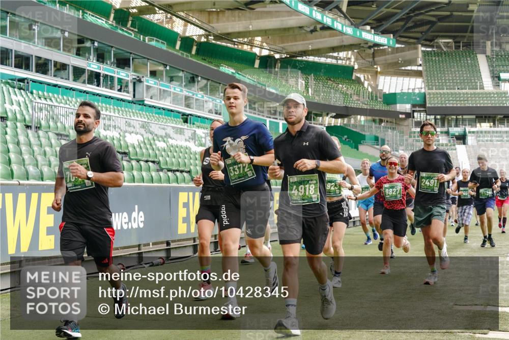 13.09.2026 - 21. swb-Marathon Bremen Michael Burmester http://msf.ph/oto/10428345 13.09.2026 13:02:53 Laufen im Stadion 150, 488, 531, 596, 722, 725, 762, 930, 936, 940, 946, 1006, 1014, 1067, 1163, 1250, 1436, 1458, 1460, 1611, 1771, 1896, 2033, 2047, 2062, 2223, 2276, 2292, 2345, 2364, 2378, 2421, 2434, 2513, 2625, 2638, 2666, 2668, 2779, 2900, 2934, 2977, 2987, 3013, 3044, 3114, 3135, 3163, 3164, 3187, 3248, 3258, 3294, 3334, 3360, 3392, 3402, 3460, 3496, 3510, 3527, 3576, 3585, 3597, 3603, 3618, 3667, 3721, 3806, 3846, 3852, 3859, 3893, 3938, 3970, 3983, 4000, 4077, 4133, 4506, 4558 meine-sportfotos.de