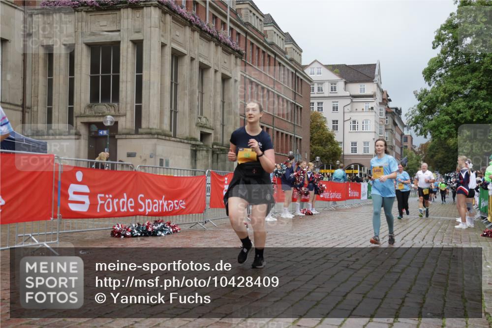13.09.2026 - Kiel Lauf Yannick Fuchs http://msf.ph/oto/10428409 13.09.2026 11:08:22 Ziel 2235, 3536, 3798, 5856, 6061, 6185, 6360, 7108, 7254, 10525, 94, 121, 311, 755, 1951, 2120, 2136, 3397, 3828, 4297, 4949, 5833, 6401, 6404, 7123, 8019, 9952, 10702, 11407, 12013, 12379, 12730, 834, 1067, 1170, 2575, 4709, 5418, 6576, 6626, 6662, 7667, 9162, 9800, 10645, 10647, 11442, 94, 311, 656, 1136, 3986, 5095, 6086, 6727, 7035, 10244, 10873, 11407, 12013, 12730 meine-sportfotos.de