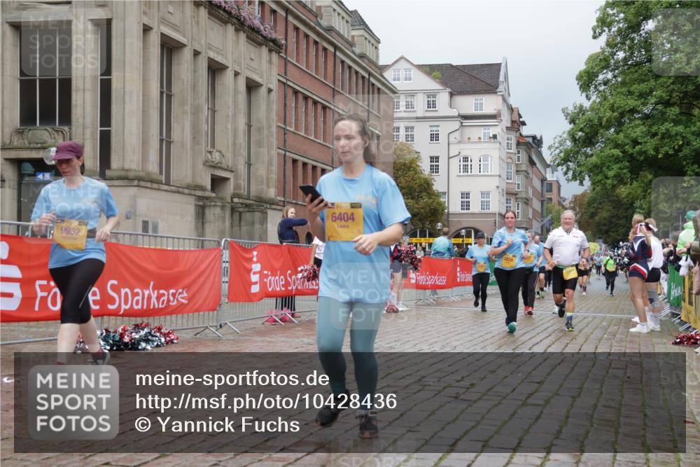 13.09.2026 - Kiel Lauf Yannick Fuchs http://msf.ph/oto/10428436 13.09.2026 11:08:24 Ziel 1067, 2235, 3536, 3798, 5856, 6061, 6185, 6360, 7108, 7254, 10525, 94, 121, 755, 1951, 2120, 2136, 3397, 3828, 4297, 4949, 5833, 6401, 6404, 7123, 8019, 9952, 10702, 12379, 24, 25, 834, 1170, 2575, 4709, 5418, 6576, 6626, 6662, 7667, 9162, 9800, 10645, 10647, 11442, 94, 311, 656, 1136, 3986, 6086, 6404, 6727, 7035, 9952, 10244, 11407, 12013, 12730 meine-sportfotos.de
