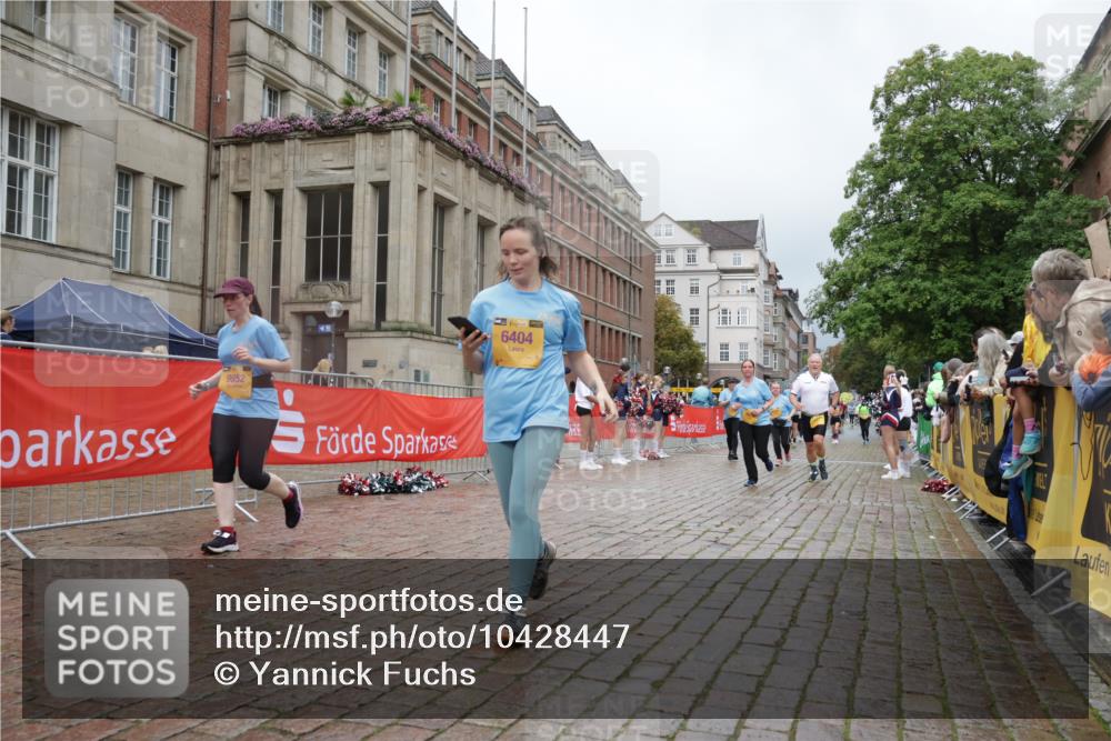 13.09.2026 - Kiel Lauf Yannick Fuchs http://msf.ph/oto/10428447 13.09.2026 11:08:25 Ziel 1067, 2235, 3536, 3798, 5418, 5856, 6061, 6185, 6360, 7108, 7254, 7667, 10525, 94, 121, 755, 1951, 2120, 2136, 3397, 3828, 4297, 4949, 5833, 6401, 6404, 7123, 7254, 8019, 9952, 10525, 10702, 12379, 24, 25, 834, 1170, 2575, 4709, 6576, 6626, 6662, 9162, 9800, 10645, 10647, 11442, 94, 311, 656, 1136, 3986, 6086, 6404, 7035, 9952, 10244, 11407, 12013, 12730 meine-sportfotos.de