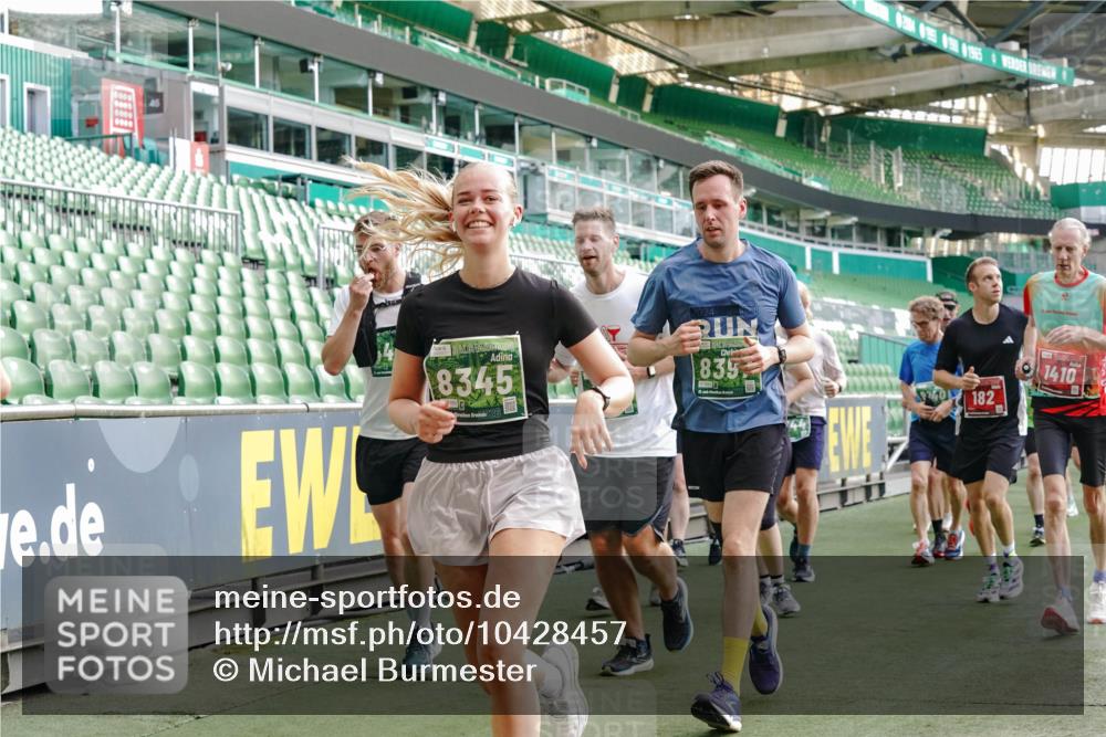 13.09.2026 - 21. swb-Marathon Bremen Michael Burmester http://msf.ph/oto/10428457 13.09.2026 13:26:25 Laufen im Stadion 186, 202, 213, 364, 390, 530, 543, 645, 815, 818, 833, 966, 1077, 1283, 1410, 1443, 1459, 1473, 1487, 1504, 1530, 1561, 1618, 1700, 1744, 1828, 1830, 1953, 2058, 2059, 2271, 2273, 2298, 2308, 2309, 2354, 2382, 2384, 2388, 2404, 2428, 2506, 2507, 2508, 2542, 2558, 2576, 2582, 2591, 2592, 2656, 2675, 2748, 2752, 2762, 2817, 2833, 2875, 2878, 2896, 2965, 2970, 2981, 3005, 3047, 3050, 3062, 3084, 3097, 3142, 3172, 3259, 3329, 3359, 3390, 3433, 3540, 3629, 3756 meine-sportfotos.de