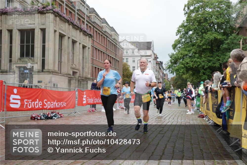 13.09.2026 - Kiel Lauf Yannick Fuchs http://msf.ph/oto/10428473 13.09.2026 11:08:27 Ziel 1067, 2235, 3536, 3798, 5418, 5856, 6061, 6185, 6360, 6626, 7108, 7667, 121, 755, 1951, 2120, 2136, 3397, 3828, 4297, 4949, 5833, 6401, 7108, 7123, 7254, 8019, 10525, 10702, 12379, 24, 25, 834, 1170, 2250, 2575, 4709, 6576, 6662, 9162, 9800, 10645, 10647, 11442, 94, 311, 656, 1136, 3828, 3986, 6086, 6404, 9952, 11407, 12013, 12379, 12730 meine-sportfotos.de