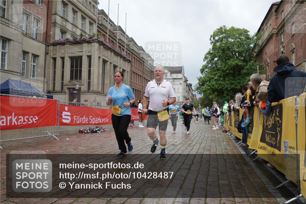 13.09.2026 - Kiel Lauf Yannick Fuchs http://msf.ph/oto/10428487 13.09.2026 11:08:28 Ziel 834, 1067, 2235, 2575, 3536, 3798, 5418, 5856, 6061, 6185, 6360, 6626, 7667, 121, 755, 1951, 2120, 2136, 3397, 3828, 4297, 4949, 5833, 6401, 7108, 7123, 7254, 8019, 10525, 10702, 12379, 24, 25, 1170, 2250, 2951, 4709, 6576, 6662, 9162, 9800, 10645, 10647, 11442, 94, 311, 656, 2136, 3828, 3986, 6404, 9952, 11407, 12013, 12379, 12730 meine-sportfotos.de