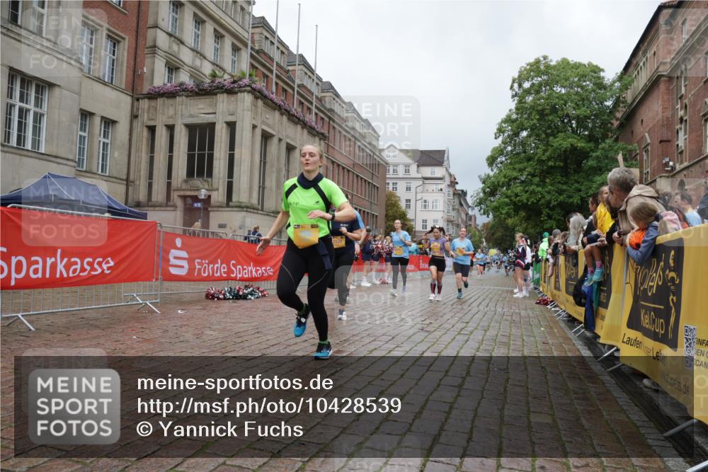 13.09.2026 - Kiel Lauf Yannick Fuchs http://msf.ph/oto/10428539 13.09.2026 11:08:33 Ziel 834, 1067, 2235, 2575, 3536, 5418, 6360, 6626, 6662, 7667, 9162, 9800, 10645, 10647, 11442, 121, 755, 1951, 2120, 3798, 4949, 5833, 5856, 6061, 6185, 6401, 7108, 7123, 7254, 8019, 10525, 10702, 24, 25, 1170, 2250, 2951, 4709, 6576, 10928, 755, 1951, 2136, 3397, 3828, 4297, 6404, 7123, 9952, 12379 meine-sportfotos.de