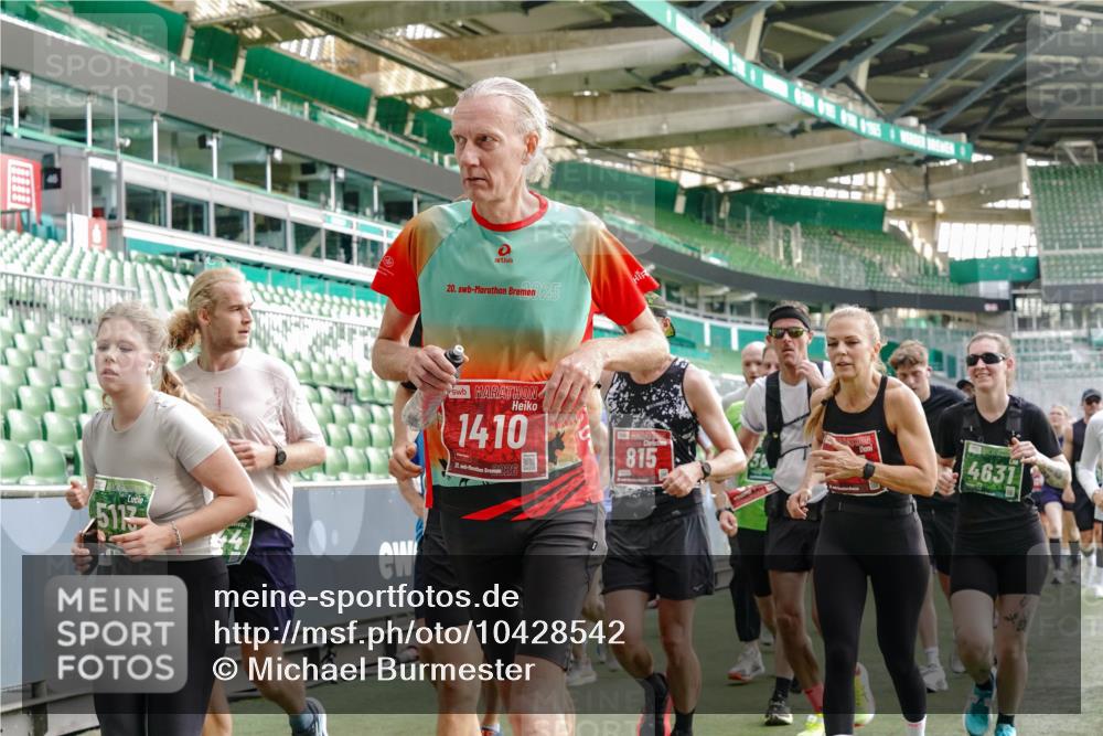 13.09.2026 - 21. swb-Marathon Bremen Michael Burmester http://msf.ph/oto/10428542 13.09.2026 13:26:28 Laufen im Stadion 186, 202, 364, 390, 530, 543, 645, 815, 818, 833, 966, 1077, 1283, 1410, 1443, 1459, 1473, 1487, 1504, 1530, 1561, 1618, 1700, 1744, 1828, 1830, 1953, 2058, 2059, 2271, 2273, 2298, 2308, 2309, 2354, 2382, 2384, 2388, 2404, 2428, 2506, 2507, 2508, 2542, 2558, 2576, 2582, 2591, 2592, 2656, 2675, 2748, 2752, 2762, 2817, 2875, 2878, 2896, 2965, 2970, 2981, 3005, 3047, 3050, 3062, 3084, 3097, 3142, 3172, 3184, 3259, 3329, 3359, 3390, 3433, 3540, 3629, 3756 meine-sportfotos.de