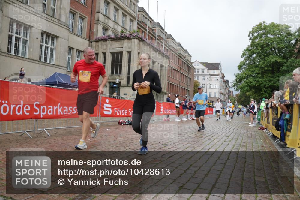 13.09.2026 - Kiel Lauf Yannick Fuchs http://msf.ph/oto/10428613 13.09.2026 11:08:49 Ziel 24, 25, 1170, 1226, 2250, 2951, 4709, 6576, 10928, 12334, 834, 1067, 2235, 2575, 3536, 3798, 5418, 5856, 6061, 6185, 6360, 6576, 6626, 6662, 7108, 7254, 7667, 9162, 9800, 10525, 10645, 10647, 11442, 1569, 3022, 3752, 4526, 6028, 7681, 9112, 9752, 9995, 10813, 11674, 12238, 12532, 6401, 7108, 7254, 8019, 10525 meine-sportfotos.de