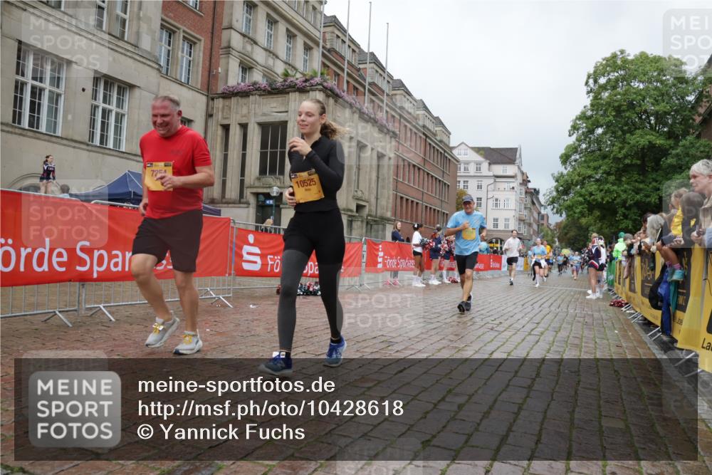 13.09.2026 - Kiel Lauf Yannick Fuchs http://msf.ph/oto/10428618 13.09.2026 11:08:49 Ziel 24, 25, 1170, 1226, 2250, 2951, 4709, 6576, 10928, 12334, 834, 1067, 2235, 2575, 3536, 3798, 5418, 5856, 6061, 6185, 6360, 6576, 6626, 6662, 7108, 7254, 7667, 9162, 9800, 10525, 10645, 10647, 11442, 1569, 3022, 3752, 4526, 6028, 7681, 9112, 9752, 9995, 10813, 11674, 12238, 12532, 6401, 7108, 7254, 8019, 10525 meine-sportfotos.de
