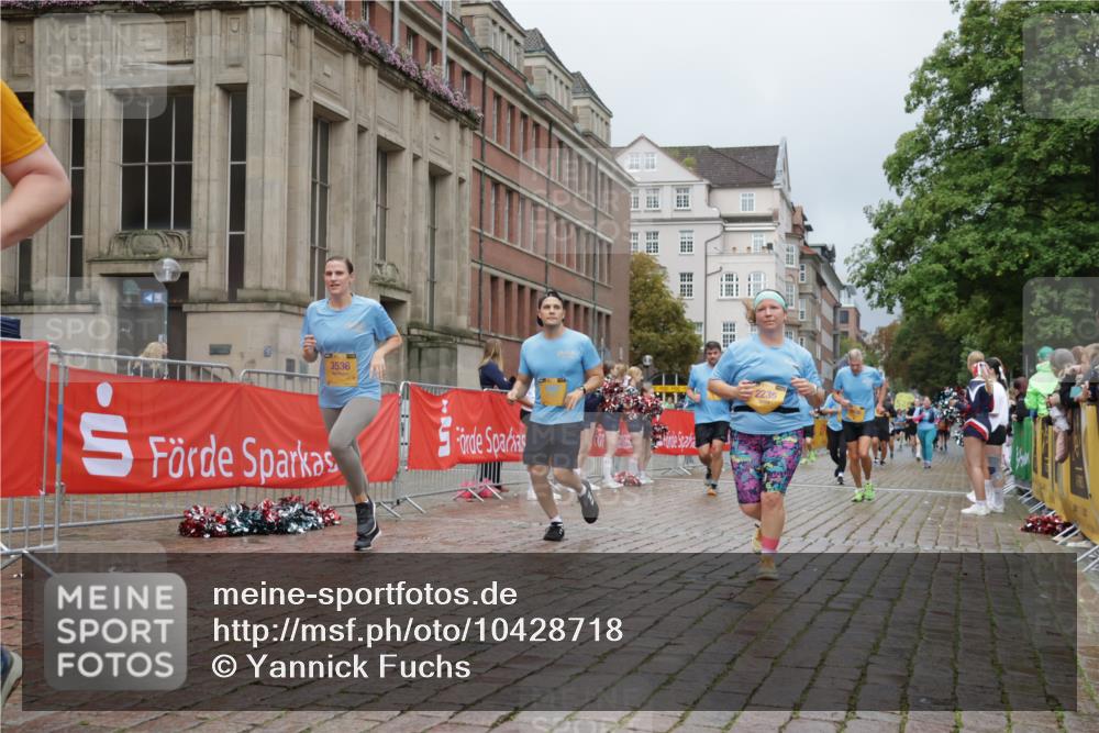 13.09.2026 - Kiel Lauf Yannick Fuchs http://msf.ph/oto/10428718 13.09.2026 11:08:59 Ziel 1226, 1569, 3022, 3752, 4526, 6028, 7681, 9752, 10813, 10928, 11674, 12238, 12334, 24, 25, 834, 1067, 1170, 2235, 2250, 2575, 2951, 3536, 4709, 5418, 6360, 6576, 6626, 6662, 7667, 9162, 9800, 10645, 10647, 11442, 1934, 8637, 8933, 9112, 9995, 12532, 2235, 3536, 3798, 5856, 6061, 6185, 6360, 7108 meine-sportfotos.de