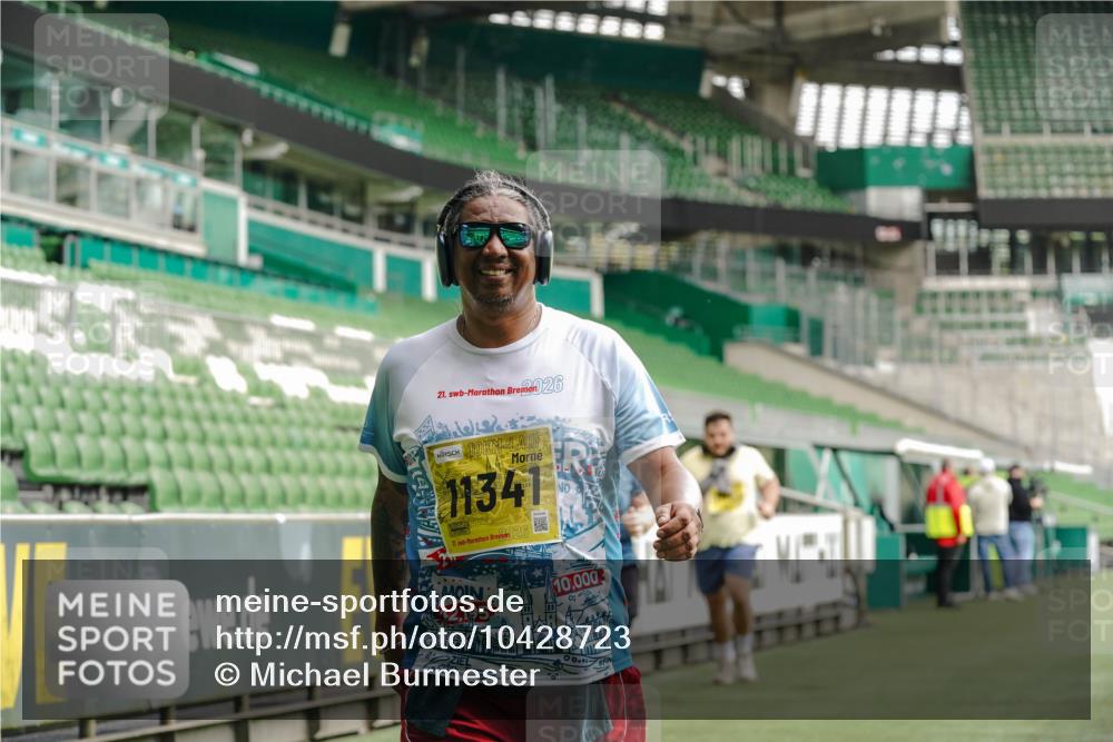 13.09.2026 - 21. swb-Marathon Bremen Michael Burmester http://msf.ph/oto/10428723 13.09.2026 10:54:55 Laufen im Stadion 12163, 10387, 10533, 10534, 10573, 10650, 10967, 10968, 11017, 11025, 11161, 11195, 11341, 11352, 11496, 11538, 11807, 12377, 12408, 12535, 12546 meine-sportfotos.de
