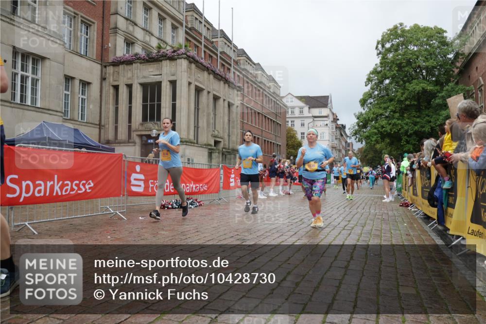 13.09.2026 - Kiel Lauf Yannick Fuchs http://msf.ph/oto/10428730 13.09.2026 11:09:00 Ziel 1226, 1569, 3022, 3752, 4526, 6028, 7681, 9752, 10813, 10928, 11674, 12238, 12334, 24, 25, 834, 1067, 1170, 2235, 2250, 2575, 2951, 3536, 4709, 5418, 6360, 6576, 6626, 6662, 7667, 9162, 9800, 10645, 10647, 10928, 11442, 1934, 8637, 8933, 9112, 9995, 10253, 10262, 10263, 10268, 12532, 1067, 2235, 3536, 3798, 5856, 6061, 6185, 6360 meine-sportfotos.de