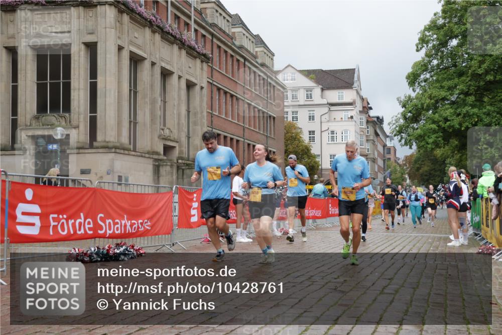 13.09.2026 - Kiel Lauf Yannick Fuchs http://msf.ph/oto/10428761 13.09.2026 11:09:02 Ziel 1226, 1569, 3022, 3752, 4526, 6028, 7681, 9112, 9752, 10813, 11674, 12238, 12334, 24, 25, 834, 1067, 1170, 2235, 2250, 2575, 2951, 3536, 4709, 5418, 6576, 6626, 6662, 7667, 9162, 9800, 10645, 10647, 10928, 11442, 607, 1934, 8637, 8933, 8979, 9995, 10184, 10253, 10262, 10263, 10268, 11889, 12532, 1067, 2235, 3536, 3798, 5418, 6061, 6185, 6360, 7667 meine-sportfotos.de