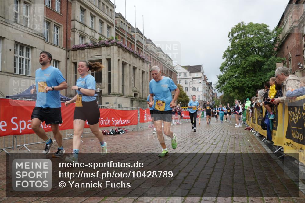 13.09.2026 - Kiel Lauf Yannick Fuchs http://msf.ph/oto/10428789 13.09.2026 11:09:04 Ziel 1226, 1569, 3022, 3752, 4526, 6028, 7681, 9112, 9752, 9995, 10813, 11674, 12238, 12334, 12532, 24, 25, 834, 1170, 1226, 2250, 2575, 2951, 4709, 5418, 6576, 6626, 6662, 7667, 9162, 9800, 10645, 10647, 10928, 11442, 12334, 607, 1934, 8637, 8933, 8979, 10184, 10253, 10262, 10263, 10268, 11889, 1067, 2235, 3536, 3798, 5418, 6360, 6626, 7667 meine-sportfotos.de