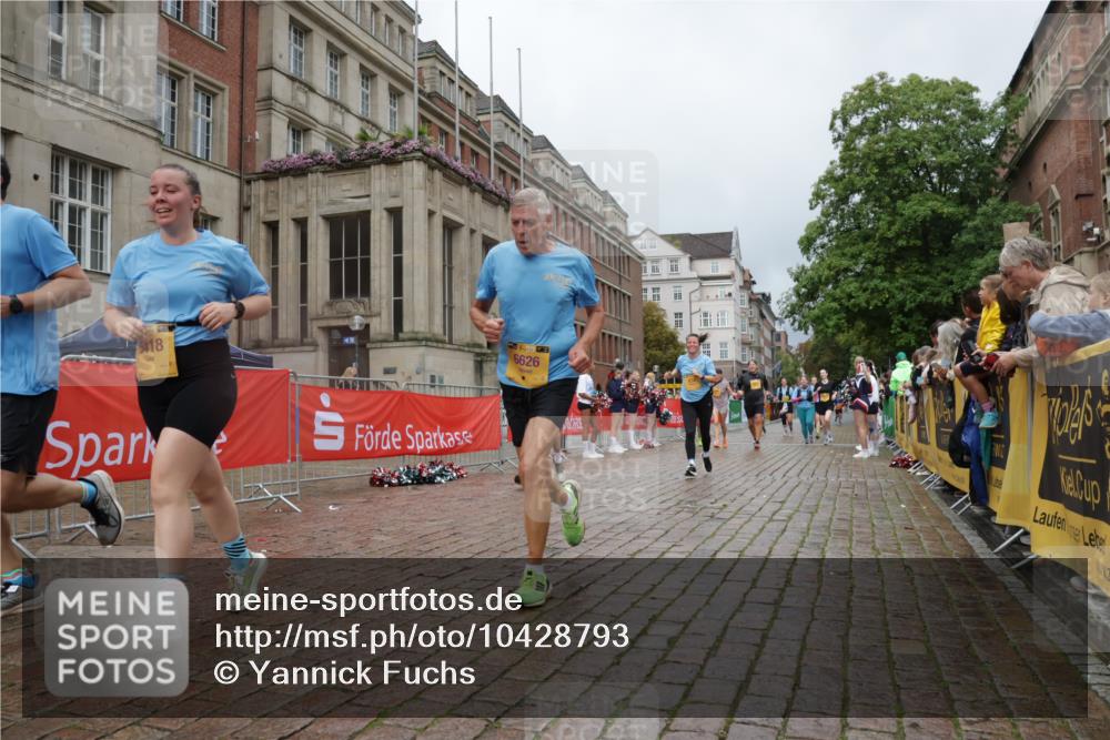13.09.2026 - Kiel Lauf Yannick Fuchs http://msf.ph/oto/10428793 13.09.2026 11:09:04 Ziel 1226, 1569, 3022, 3752, 4526, 6028, 7681, 9112, 9752, 9995, 10813, 11674, 12238, 12334, 12532, 24, 25, 834, 1170, 1226, 2250, 2575, 2951, 4709, 5418, 6576, 6626, 6662, 7667, 9162, 9800, 10645, 10647, 10928, 11442, 12334, 607, 1934, 8637, 8933, 8979, 10184, 10253, 10262, 10263, 10268, 11889, 1067, 2235, 3536, 3798, 5418, 6360, 6626, 7667 meine-sportfotos.de
