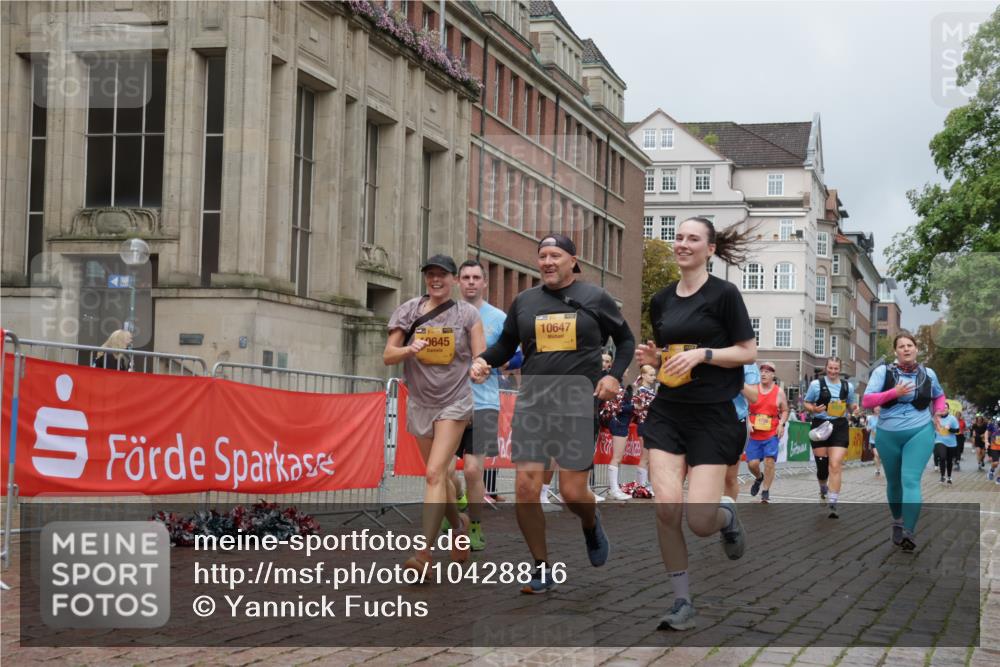 13.09.2026 - Kiel Lauf Yannick Fuchs http://msf.ph/oto/10428816 13.09.2026 11:09:08 Ziel 1569, 1934, 3022, 3752, 4526, 6028, 7681, 9112, 9752, 9995, 10813, 12238, 12532, 24, 25, 834, 1170, 1226, 2250, 2575, 2951, 4709, 6576, 6662, 9162, 9800, 10645, 10647, 10813, 10928, 11442, 11674, 12334, 607, 2784, 7310, 8637, 8922, 8933, 8979, 10184, 10253, 10262, 10263, 10268, 11889, 834, 1067, 2235, 2575, 3536, 5418, 6626, 7667, 9800, 10645, 10647, 11442 meine-sportfotos.de