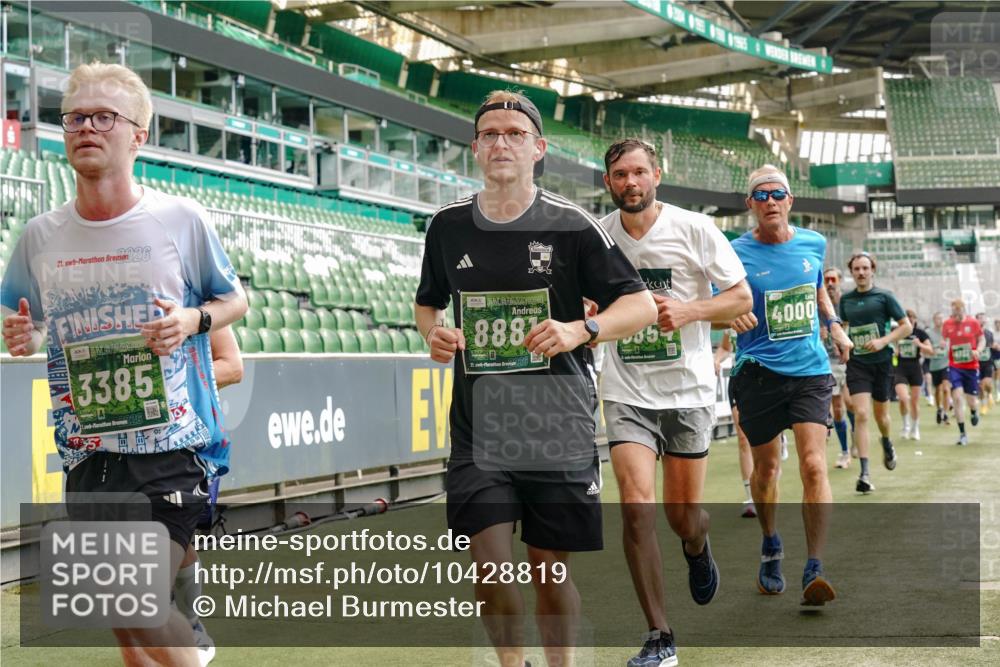 13.09.2026 - 21. swb-Marathon Bremen Michael Burmester http://msf.ph/oto/10428819 13.09.2026 13:03:03 Laufen im Stadion 150, 488, 531, 596, 722, 725, 762, 936, 940, 946, 1006, 1014, 1163, 1250, 1436, 1458, 1460, 1611, 1649, 1771, 2033, 2047, 2062, 2223, 2276, 2292, 2345, 2364, 2378, 2421, 2434, 2513, 2625, 2638, 2666, 2668, 2779, 2900, 2934, 2977, 2987, 3013, 3044, 3114, 3135, 3163, 3164, 3187, 3248, 3258, 3294, 3334, 3360, 3392, 3402, 3460, 3496, 3510, 3527, 3576, 3579, 3585, 3597, 3603, 3618, 3667, 3721, 3806, 3846, 3852, 3859, 3893, 3938, 3970, 3983, 4000, 4077, 4133, 4506, 4558 meine-sportfotos.de