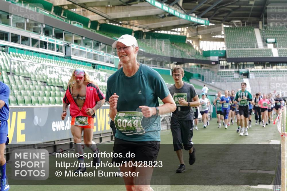 13.09.2026 - 21. swb-Marathon Bremen Michael Burmester http://msf.ph/oto/10428823 13.09.2026 13:26:38 Laufen im Stadion 186, 202, 364, 390, 530, 543, 645, 815, 818, 833, 966, 1077, 1283, 1410, 1412, 1443, 1459, 1473, 1487, 1530, 1561, 1608, 1618, 1700, 1744, 1828, 1953, 1961, 2058, 2059, 2273, 2298, 2308, 2309, 2354, 2382, 2384, 2388, 2404, 2428, 2507, 2508, 2542, 2558, 2576, 2582, 2591, 2592, 2656, 2675, 2725, 2748, 2752, 2762, 2817, 2875, 2878, 2896, 2923, 2965, 2970, 2981, 3045, 3047, 3050, 3062, 3073, 3084, 3097, 3172, 3184, 3259, 3329, 3359, 3433, 3540, 3592, 3629, 3756 meine-sportfotos.de