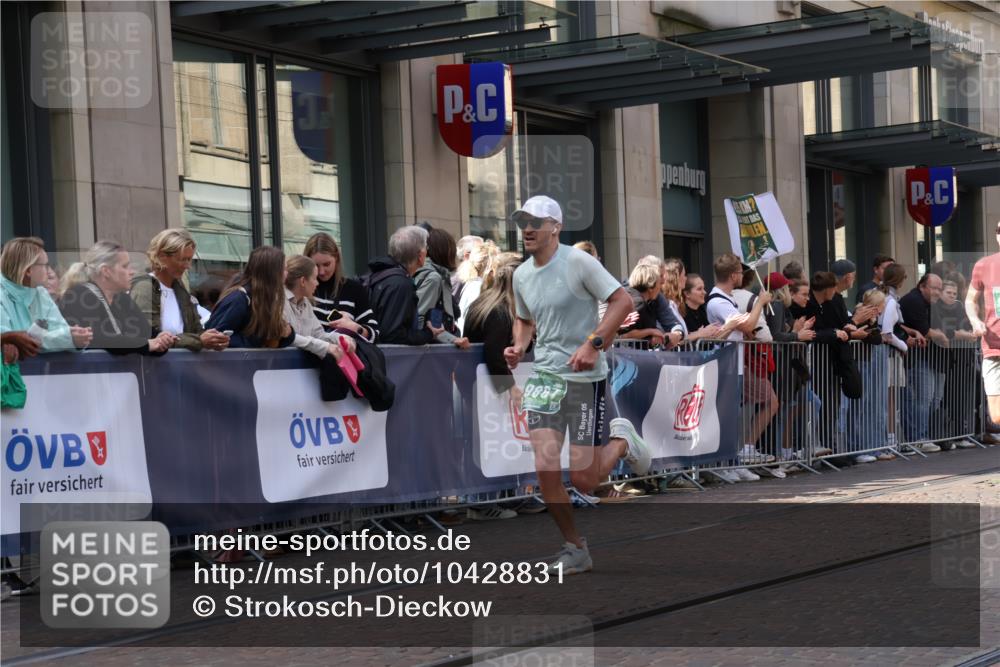 13.09.2026 - 21. swb-Marathon Bremen Strokosch-Dieckow http://msf.ph/oto/10428831 13.09.2026 13:08:37 Ziel 1925, 2287, 3110, 3330, 4033, 4384, 5377, 5517, 5636, 5696, 6906, 7262, 8120, 8555, 9240, 9411, 9702, 9867, 9906, 9911, 339, 678, 715, 1335, 1696, 3276, 4033, 4082, 4247, 4888, 5424, 6842, 7064, 7121, 8655, 9084, 9582 meine-sportfotos.de