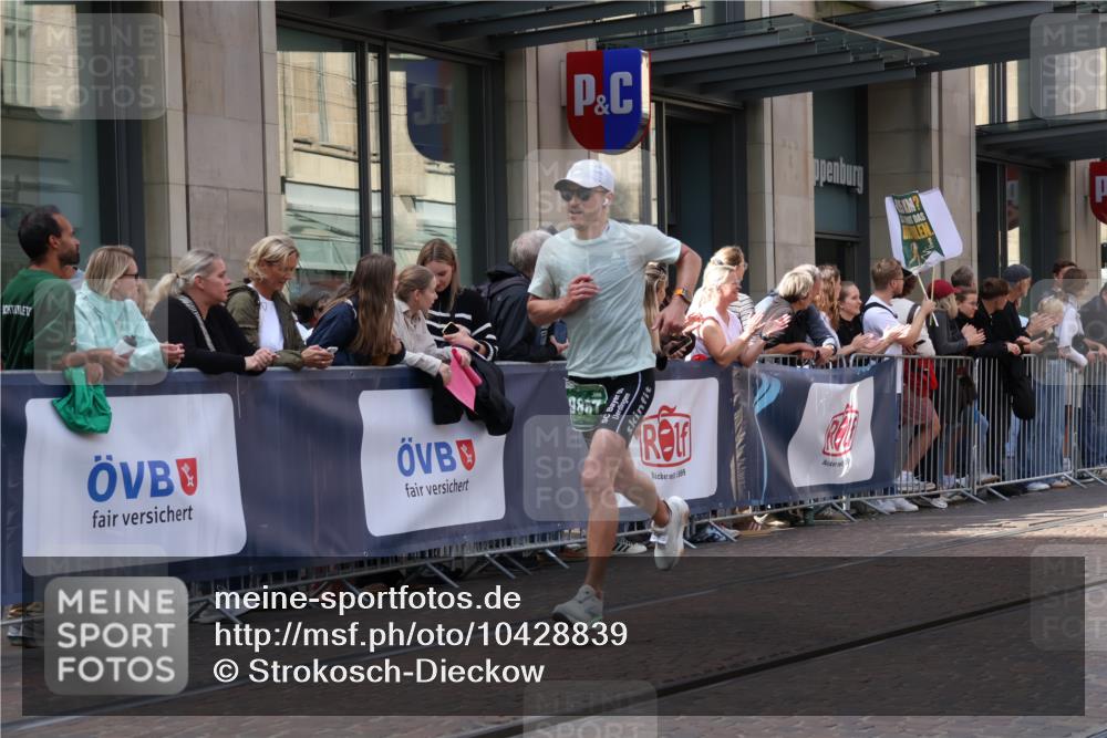 13.09.2026 - 21. swb-Marathon Bremen Strokosch-Dieckow http://msf.ph/oto/10428839 13.09.2026 13:08:37 Ziel 1925, 2287, 3110, 3330, 4033, 4384, 5377, 5517, 5636, 5696, 6906, 7262, 8120, 8555, 9240, 9411, 9702, 9867, 9906, 9911, 339, 678, 715, 1335, 1696, 3276, 4033, 4082, 4247, 4888, 5424, 6842, 7064, 7121, 8655, 9084, 9582 meine-sportfotos.de