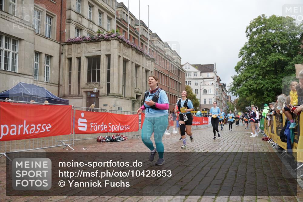 13.09.2026 - Kiel Lauf Yannick Fuchs http://msf.ph/oto/10428853 13.09.2026 11:09:12 Ziel 1934, 3752, 6028, 7681, 8933, 9112, 9995, 12238, 12532, 24, 25, 1170, 1226, 1569, 2250, 2951, 3022, 4526, 4709, 6576, 6662, 9162, 9752, 10813, 10928, 11674, 12334, 607, 2784, 7310, 8637, 8922, 8979, 10184, 10253, 10262, 10263, 10268, 11889, 834, 2575, 5418, 6576, 6626, 6662, 7667, 9162, 9800, 10645, 10647, 11442 meine-sportfotos.de
