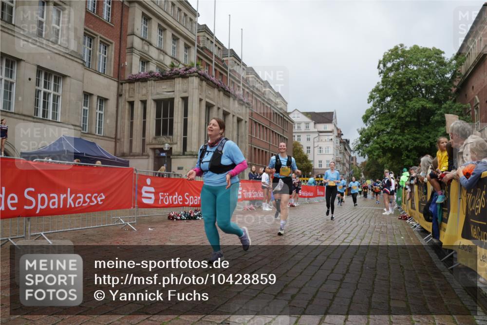 13.09.2026 - Kiel Lauf Yannick Fuchs http://msf.ph/oto/10428859 13.09.2026 11:09:12 Ziel 1934, 3752, 6028, 7681, 8933, 9112, 9995, 12238, 12532, 24, 25, 1170, 1226, 1569, 2250, 2951, 3022, 4526, 4709, 6576, 6662, 9162, 9752, 10813, 10928, 11674, 12334, 607, 2784, 7310, 8637, 8922, 8979, 10184, 10253, 10262, 10263, 10268, 11889, 834, 2575, 5418, 6576, 6626, 6662, 7667, 9162, 9800, 10645, 10647, 11442 meine-sportfotos.de