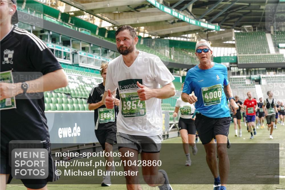 13.09.2026 - 21. swb-Marathon Bremen Michael Burmester http://msf.ph/oto/10428860 13.09.2026 13:03:04 Laufen im Stadion 150, 210, 488, 531, 596, 722, 725, 762, 881, 936, 940, 946, 1006, 1014, 1163, 1250, 1436, 1458, 1460, 1611, 1649, 1771, 2033, 2047, 2062, 2223, 2276, 2292, 2345, 2364, 2378, 2421, 2434, 2513, 2625, 2638, 2666, 2668, 2779, 2900, 2934, 2977, 2987, 3013, 3044, 3114, 3135, 3163, 3164, 3187, 3248, 3258, 3294, 3334, 3360, 3392, 3402, 3460, 3496, 3510, 3527, 3576, 3579, 3585, 3597, 3603, 3618, 3667, 3721, 3806, 3846, 3852, 3859, 3893, 3938, 3970, 3983, 4000, 4077, 4133, 4506, 4558 meine-sportfotos.de