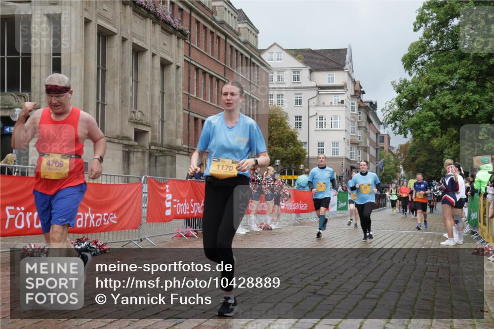 13.09.2026 - Kiel Lauf Yannick Fuchs http://msf.ph/oto/10428889 13.09.2026 11:09:14 Ziel 1934, 8637, 8933, 9112, 9995, 12532, 24, 25, 1170, 1226, 1569, 2250, 2951, 3022, 3752, 4526, 4709, 6028, 6576, 7681, 9752, 10813, 10928, 11674, 12238, 12334, 607, 2784, 7310, 8922, 8979, 10184, 10253, 10262, 10263, 10268, 11889, 834, 1170, 2575, 4709, 6576, 6662, 9162, 9800, 10645, 10647, 11442 meine-sportfotos.de