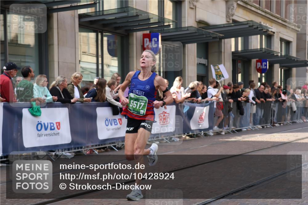 13.09.2026 - 21. swb-Marathon Bremen Strokosch-Dieckow http://msf.ph/oto/10428924 13.09.2026 13:08:39 Ziel 1925, 2287, 2291, 3110, 3330, 4384, 5517, 5636, 5696, 6906, 7262, 8120, 8555, 8830, 9240, 9411, 9702, 9867, 9906, 9911, 339, 678, 715, 1335, 1696, 3276, 4033, 4082, 4888, 5377, 5424, 6842, 7064, 7121, 8655, 9084, 9582 meine-sportfotos.de