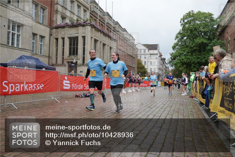 13.09.2026 - Kiel Lauf Yannick Fuchs http://msf.ph/oto/10428936 13.09.2026 11:09:17 Ziel 607, 1934, 8637, 8933, 8979, 9995, 10184, 10253, 10262, 10263, 10268, 11889, 12532, 24, 25, 1226, 1569, 2250, 2951, 3022, 3752, 4526, 6028, 7681, 9112, 9752, 10813, 10928, 11674, 12238, 12334, 2784, 5528, 7310, 8922, 24, 25, 1170, 4709, 6576, 6662, 9162, 9800, 10645, 10647, 11442 meine-sportfotos.de