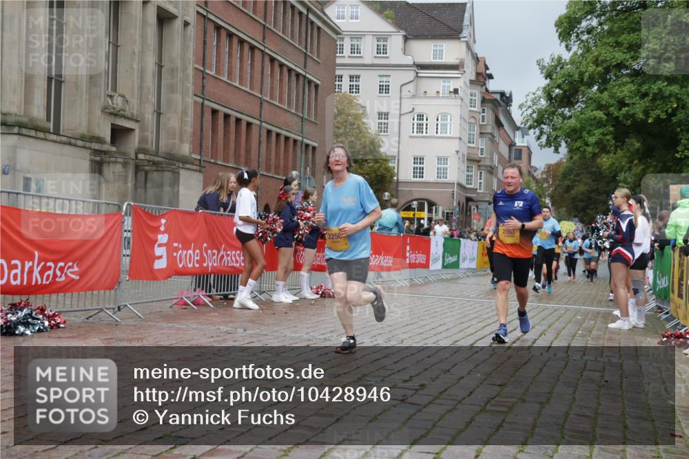 13.09.2026 - Kiel Lauf Yannick Fuchs http://msf.ph/oto/10428946 13.09.2026 11:09:19 Ziel 607, 1934, 8637, 8933, 8979, 10184, 10253, 10262, 10263, 10268, 11889, 12532, 24, 25, 1226, 1569, 2250, 2951, 3022, 3752, 4526, 6028, 7681, 9112, 9752, 9995, 10813, 10928, 11674, 12238, 12334, 12532, 2784, 5528, 7111, 7310, 8922, 24, 25, 1170, 2250, 4709, 6576, 6662, 9162 meine-sportfotos.de