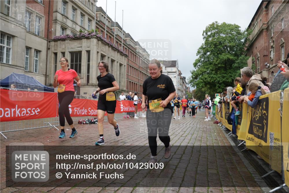 13.09.2026 - Kiel Lauf Yannick Fuchs http://msf.ph/oto/10429009 13.09.2026 11:09:28 Ziel 607, 2784, 7310, 8637, 8922, 8979, 10184, 10253, 10262, 10263, 10268, 11889, 1226, 1569, 1934, 3022, 3752, 4526, 6028, 7681, 8637, 8933, 9112, 9752, 9995, 10813, 11674, 12238, 12334, 12532, 508, 1074, 2992, 5528, 5843, 5867, 7111, 7683, 10352, 10423, 11208, 1226, 2250, 2951, 10928, 11674, 12334 meine-sportfotos.de