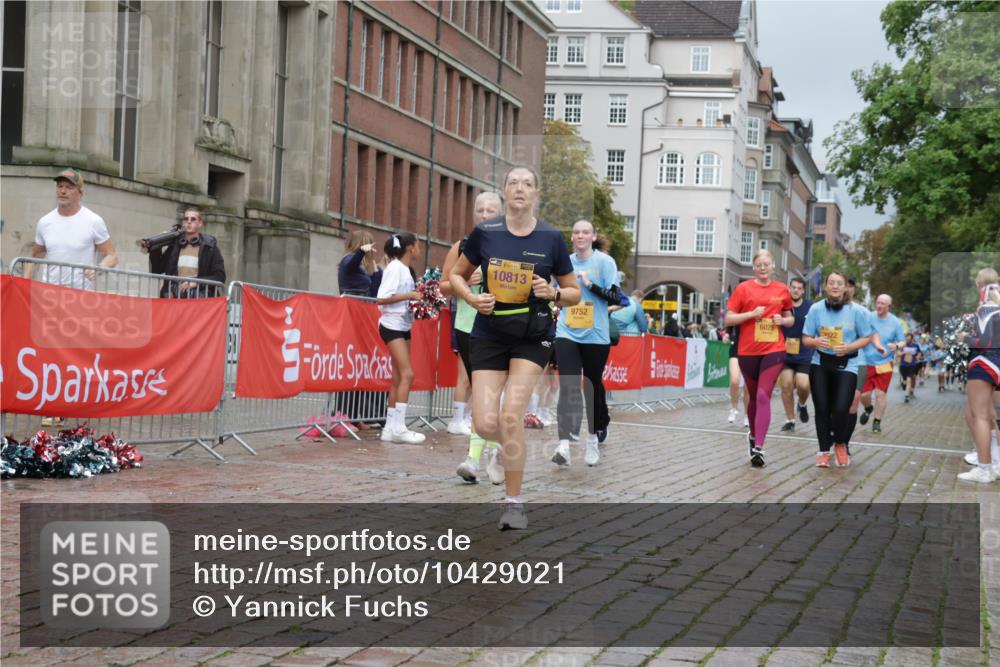 13.09.2026 - Kiel Lauf Yannick Fuchs http://msf.ph/oto/10429021 13.09.2026 11:09:30 Ziel 607, 2784, 5528, 7310, 8922, 8979, 10184, 10253, 10262, 10263, 10268, 11889, 1569, 1934, 3022, 3752, 4526, 6028, 7681, 8637, 8933, 9112, 9752, 9995, 10253, 10262, 10263, 10268, 10813, 11674, 12238, 12532, 508, 1074, 2992, 5843, 5867, 7111, 7683, 7826, 10352, 10423, 11208, 1226, 2951, 10813, 10928, 11674, 12334 meine-sportfotos.de